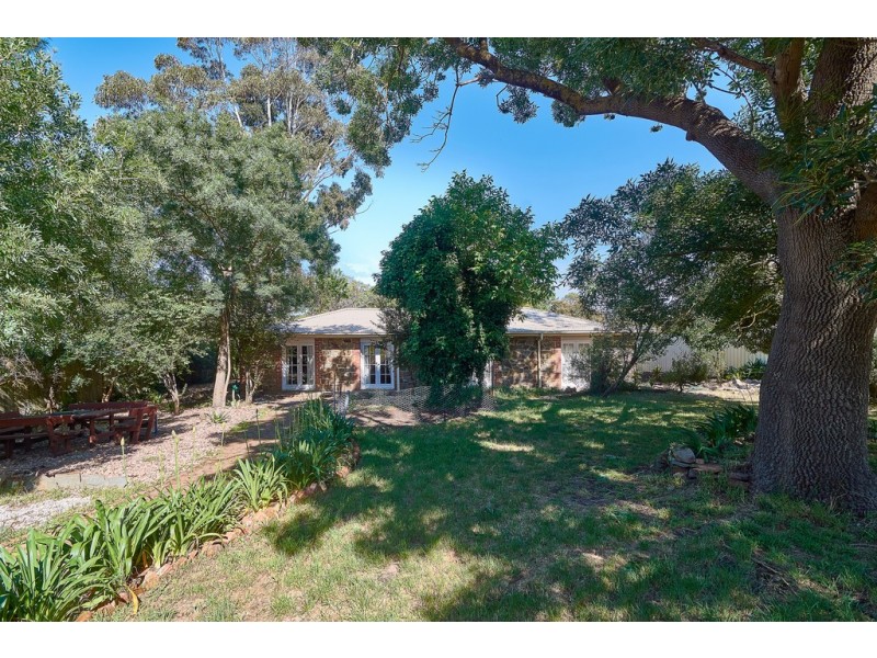 2A Lewis Ave, Mount Barker SA 5251