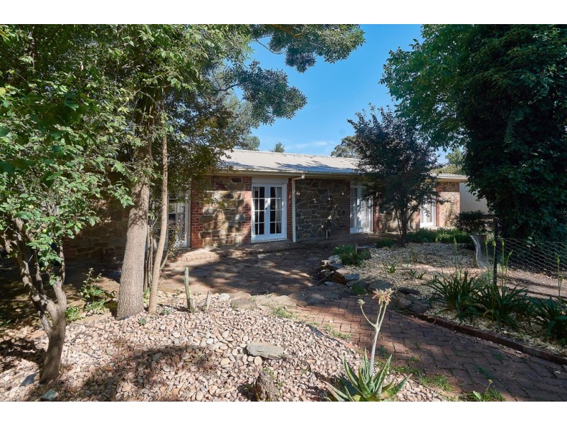 2A Lewis Ave, Mount Barker SA 5251