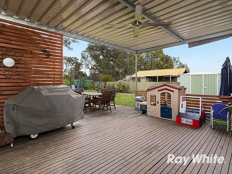 6 Mawson Road, Meadows SA 5201