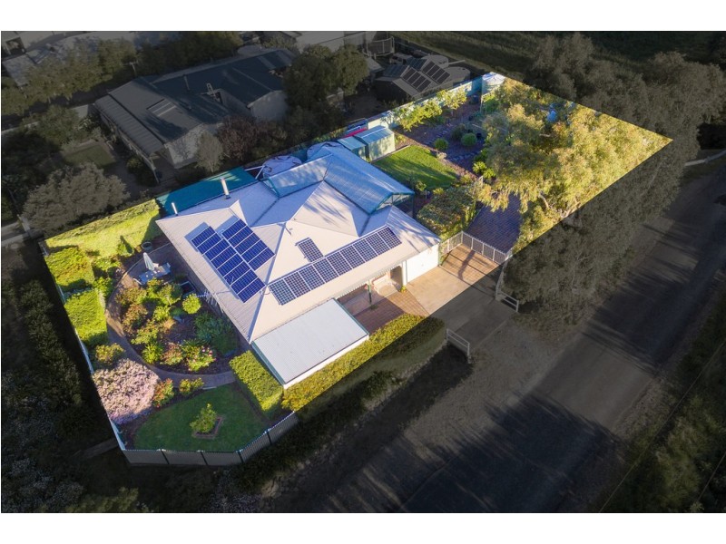 2 McLaren Flat Rd (cnr Glory Rd), Kangarilla SA 5157