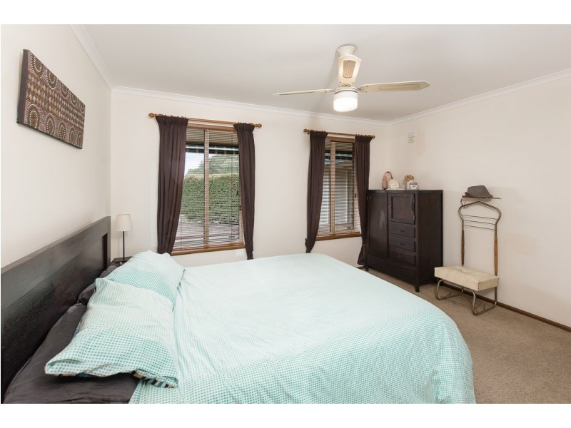 2 McLaren Flat Rd (cnr Glory Rd), Kangarilla SA 5157