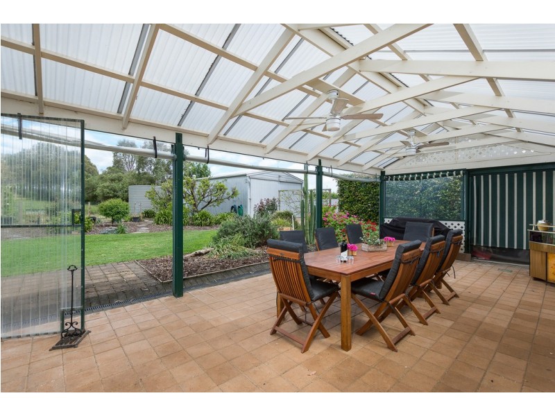 2 McLaren Flat Rd (cnr Glory Rd), Kangarilla SA 5157