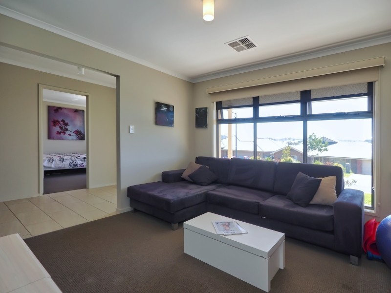 11 Pollard Street, Mount Barker SA 5251