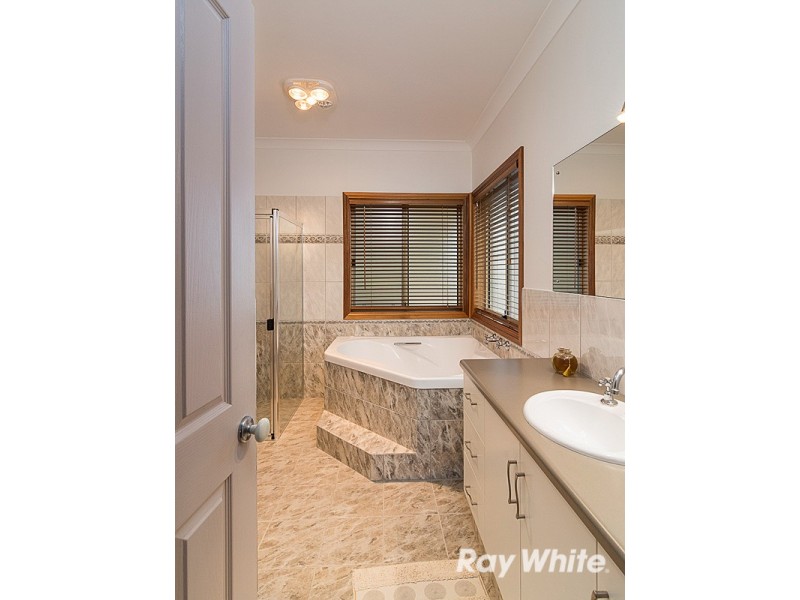 31 Waterford Avenue, Mount Barker SA 5251