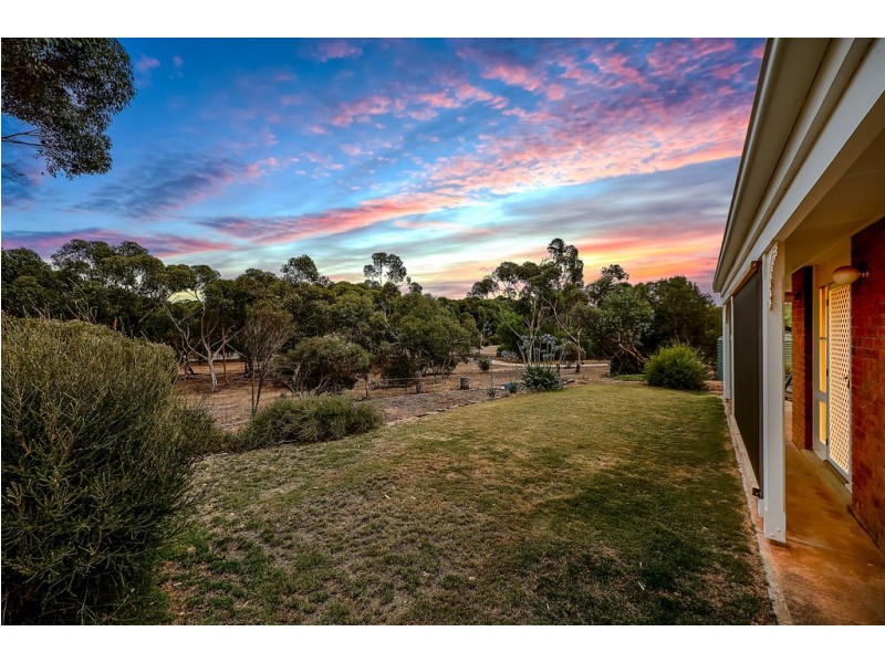 18 Meyers Road, Strathalbyn SA 5255