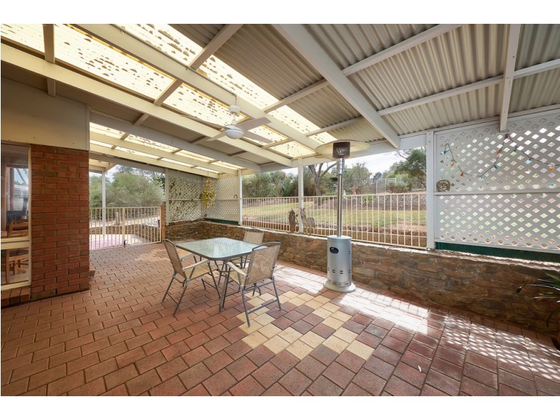 18 Meyers Road, Strathalbyn SA 5255