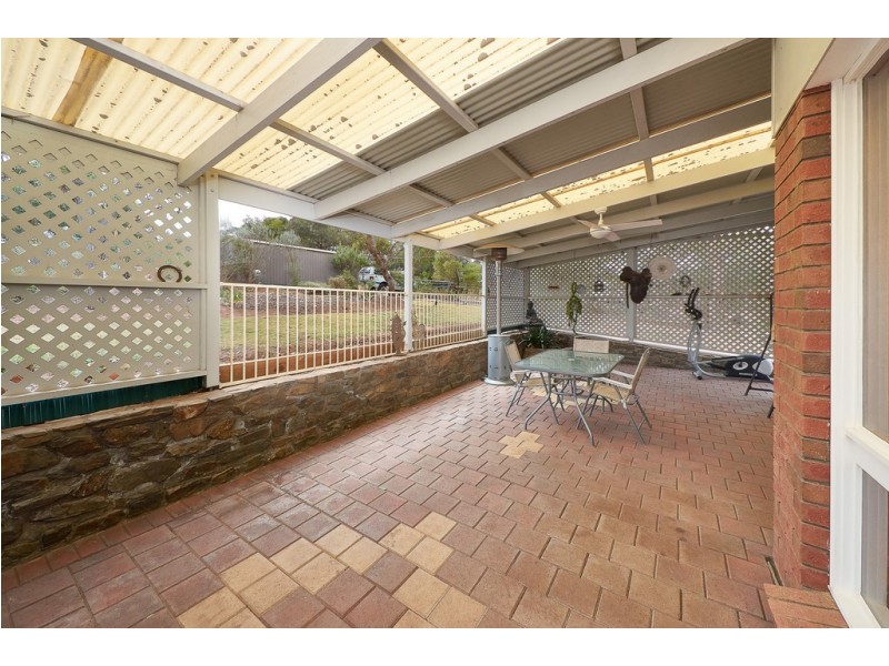 18 Meyers Road, Strathalbyn SA 5255