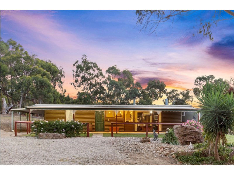 42 Cemetery Road, Scott Creek SA 5153