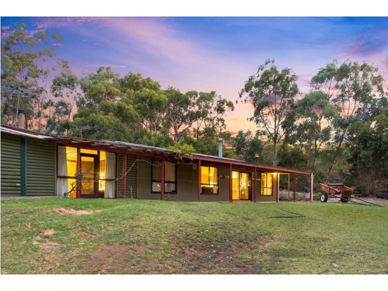 42 Cemetery Road, Scott Creek SA 5153