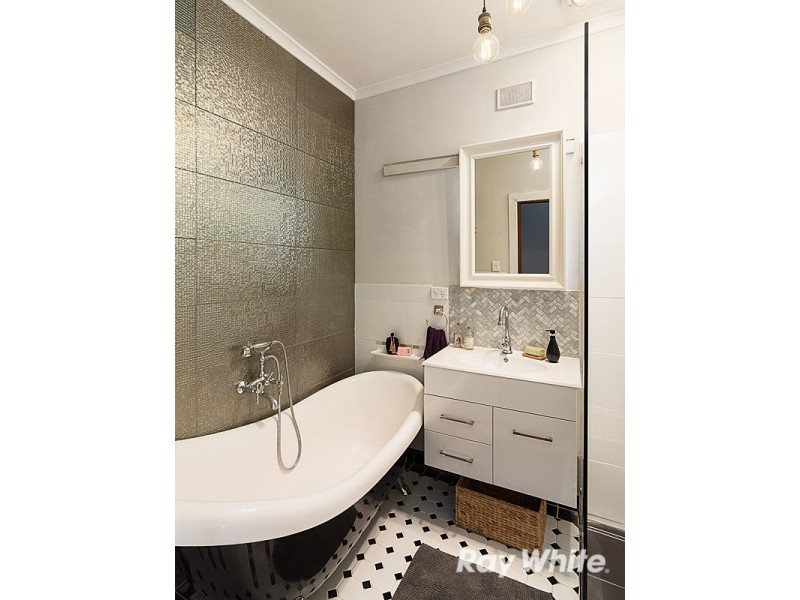 15 Hampden Road, Mount Barker SA 5251