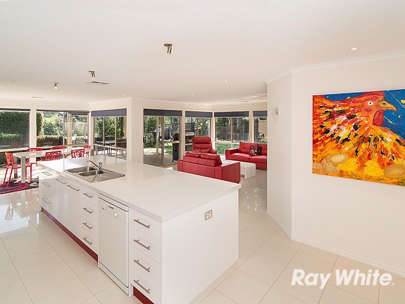 8 Bray Road, Mount Barker SA 5251