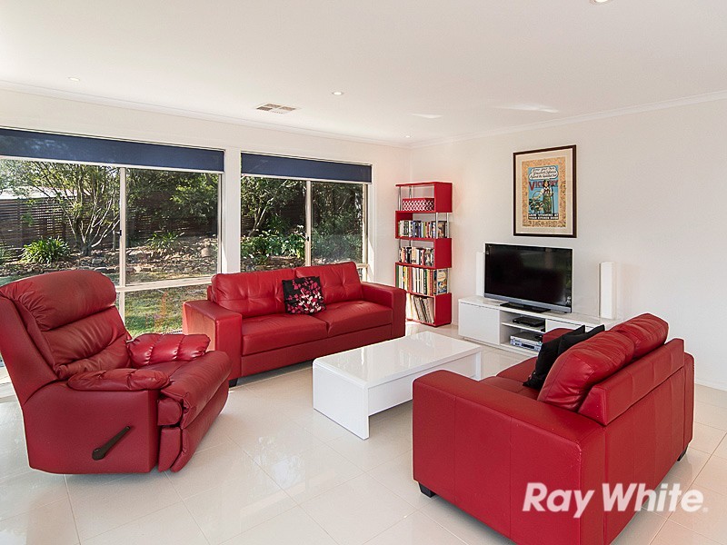 8 Bray Road, Mount Barker SA 5251