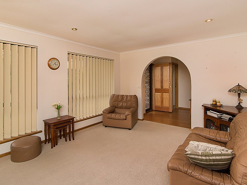 20 Victoria Road, Mount Barker SA 5251