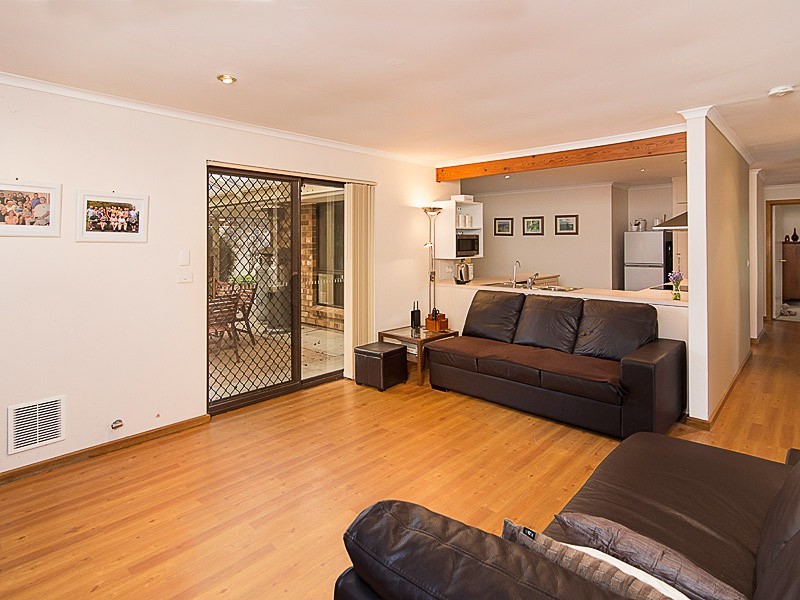 20 Victoria Road, Mount Barker SA 5251