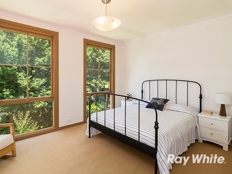 1 Renown Avenue, Crafers West SA 5152