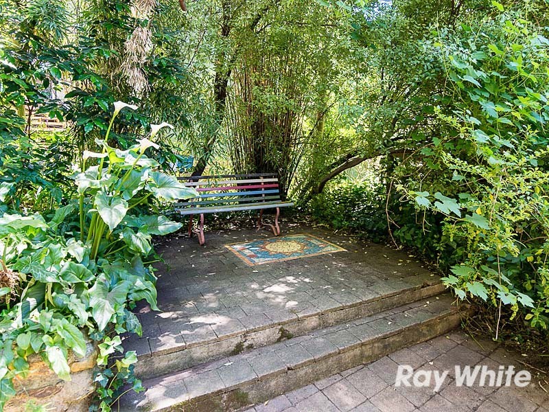 1 Renown Avenue, Crafers West SA 5152