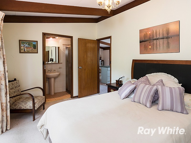 10 Elmstead Drive, Upper Sturt SA 5156