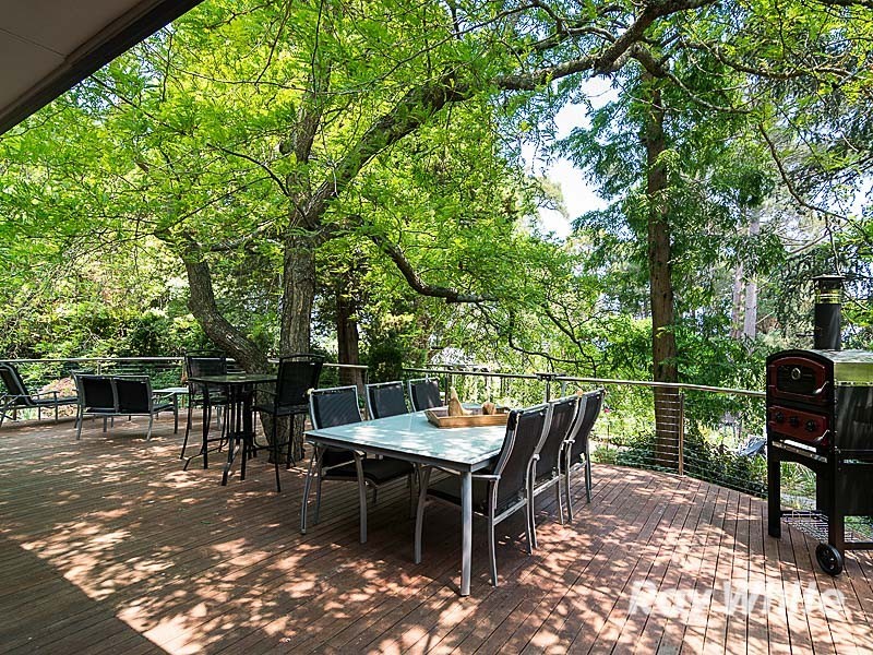 42 Waverley Ridge Road, Crafers West SA 5152