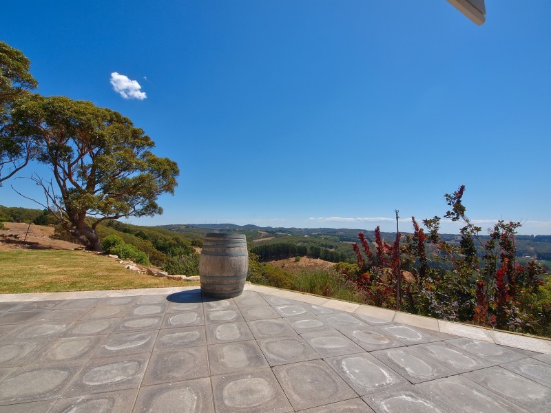 275 Deviation Road, Carey Gully SA 5144