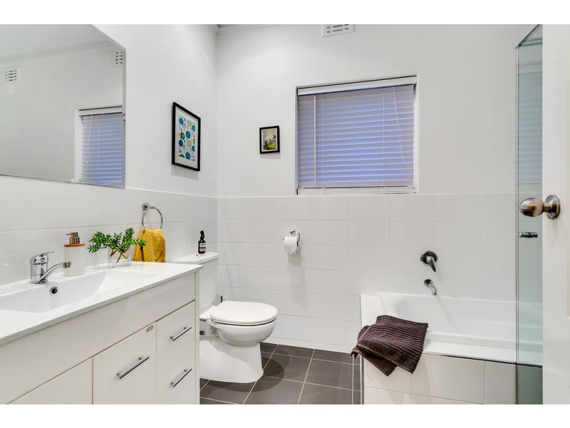 38 Hampden Road, Mount Barker SA 5251
