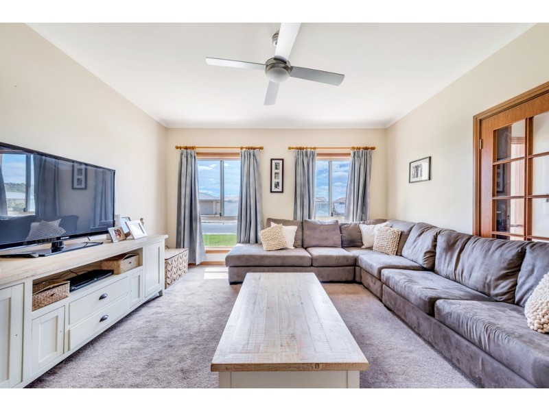 59 Strathmont Drive, Strathalbyn SA 5255