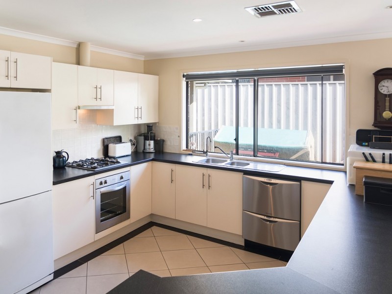 4 Dawson Street, Mount Barker SA 5251