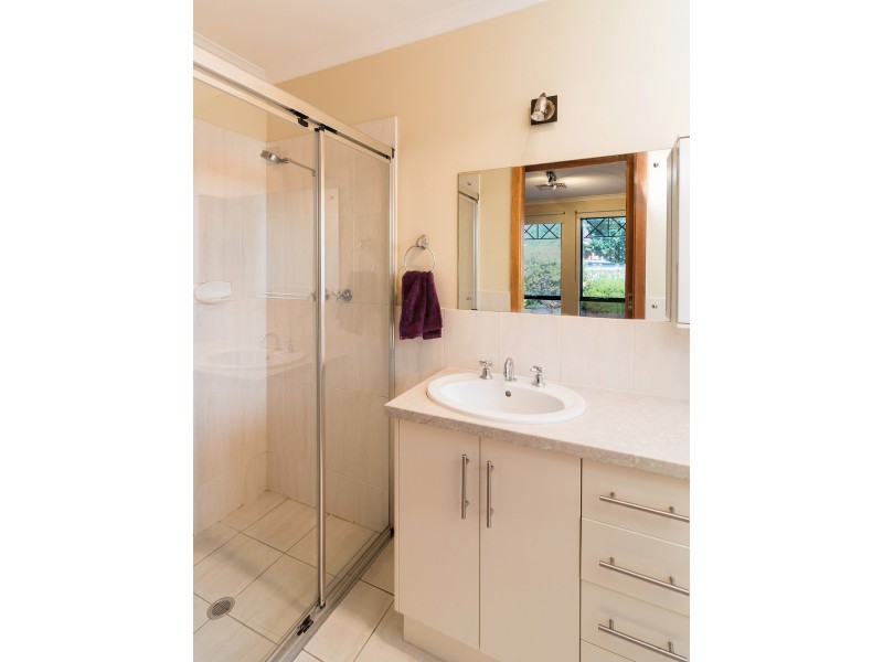 4 Dawson Street, Mount Barker SA 5251