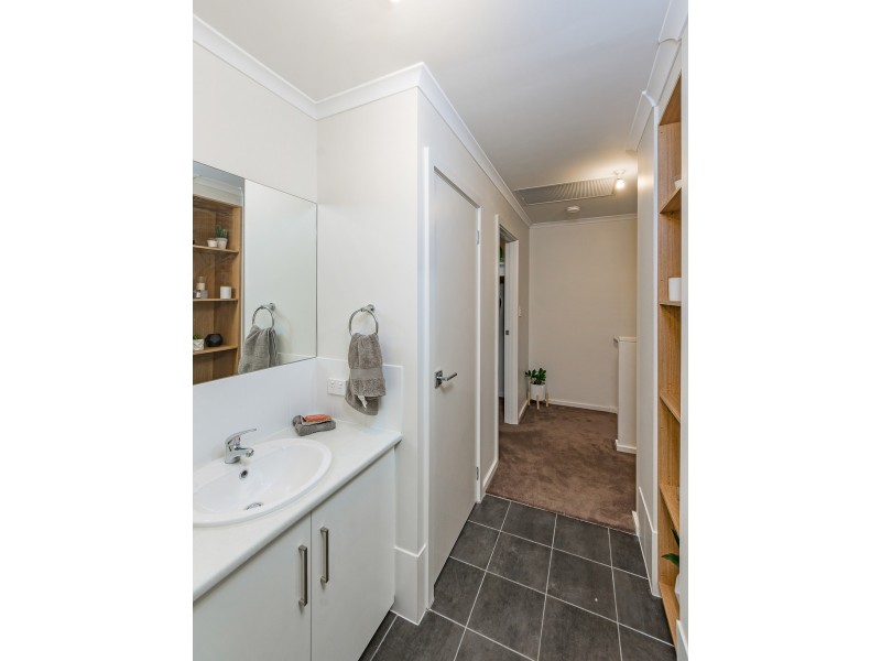 10 Berkshire Lane, Mount Barker SA 5251