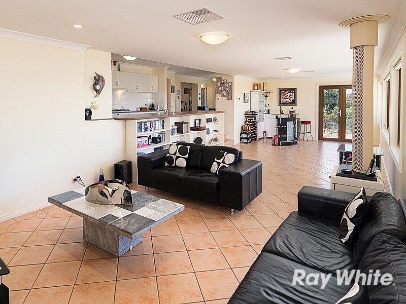 8 Schaefer Court, Mount Barker SA 5251