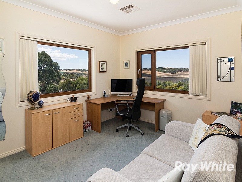 8 Schaefer Court, Mount Barker SA 5251