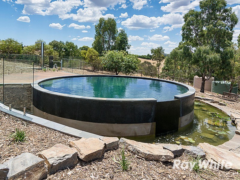 8 Schaefer Court, Mount Barker SA 5251