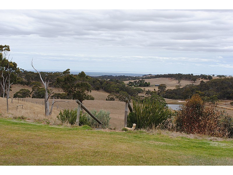 93 Phillips Hill Road, Paris Creek SA 5201