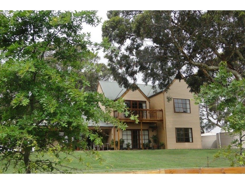 18 Cosgrove Rd, Macclesfield SA 5153