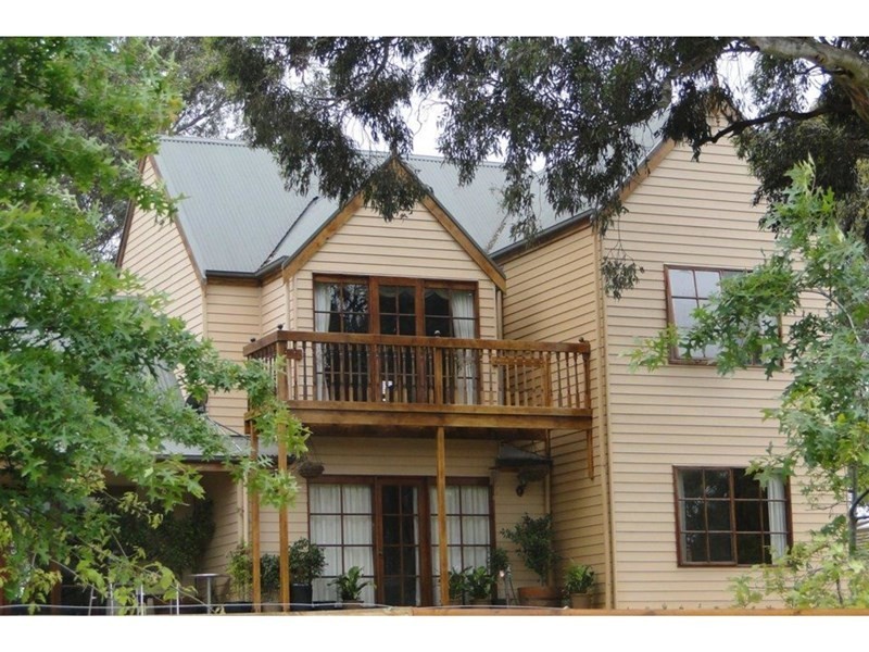 18 Cosgrove Rd, Macclesfield SA 5153