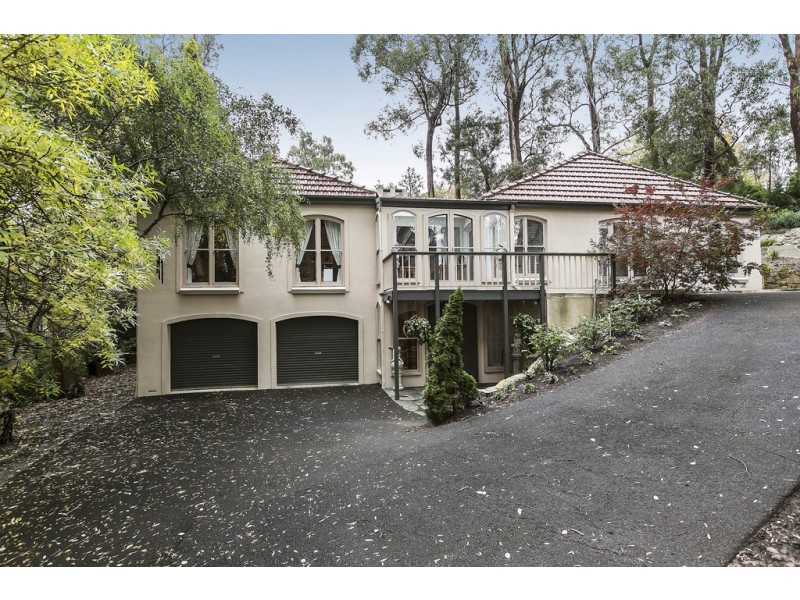 17 Bracken Road, Stirling SA 5152