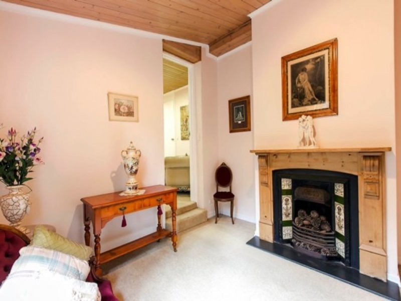 17 Bracken Road, Stirling SA 5152