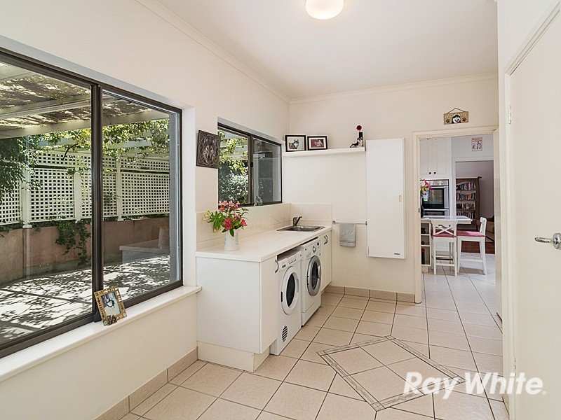 22 Rostrevor Road, Stirling SA 5152