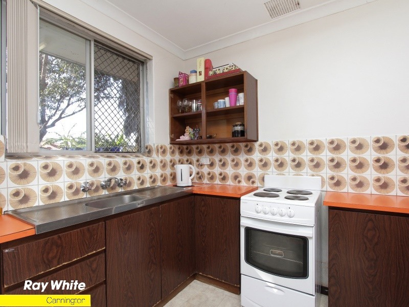 8 Tooting Street, Beckenham WA 6107