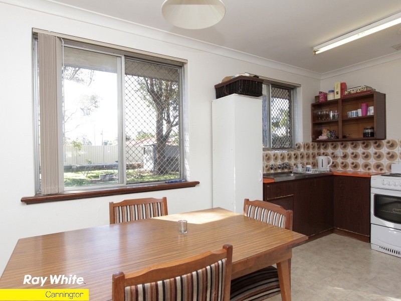 8 Tooting Street, Beckenham WA 6107