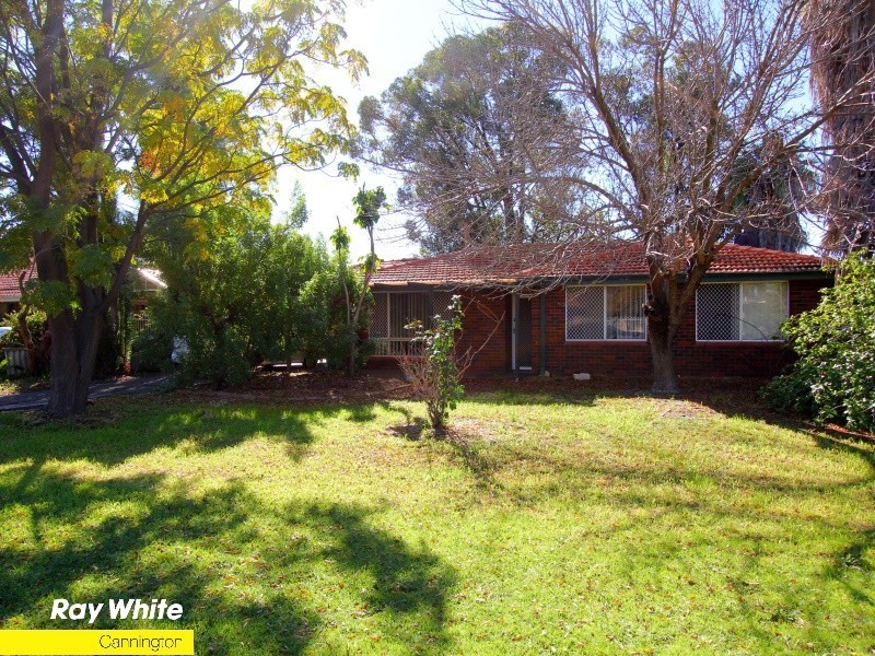 8 Tooting Street, Beckenham WA 6107