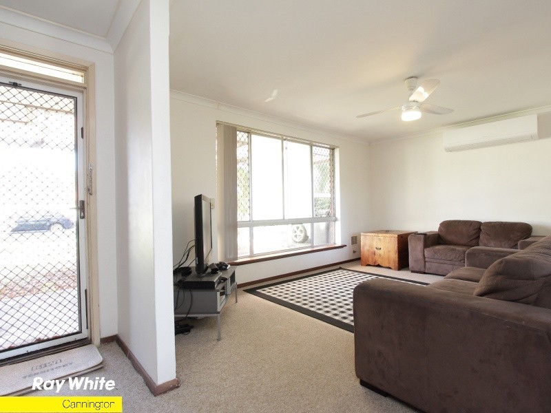 8 Tooting Street, Beckenham WA 6107