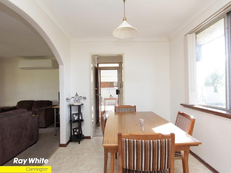 8 Tooting Street, Beckenham WA 6107