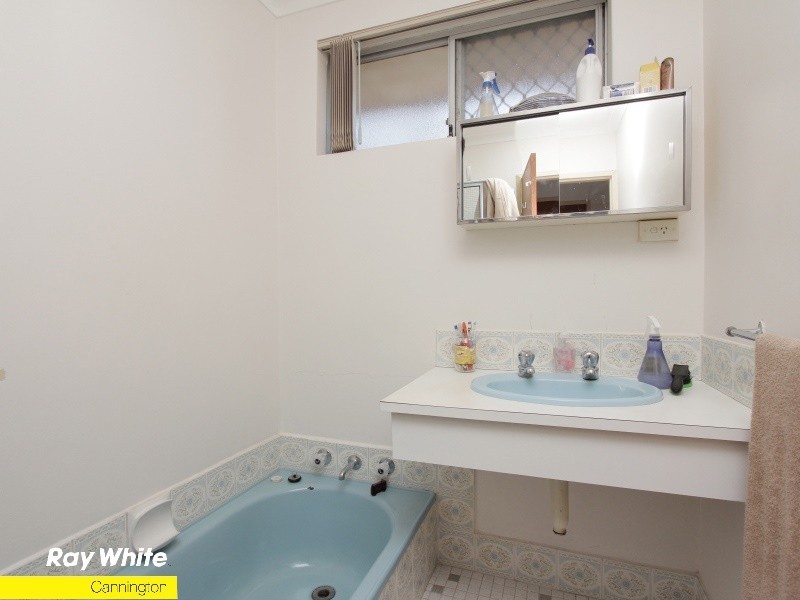 8 Tooting Street, Beckenham WA 6107