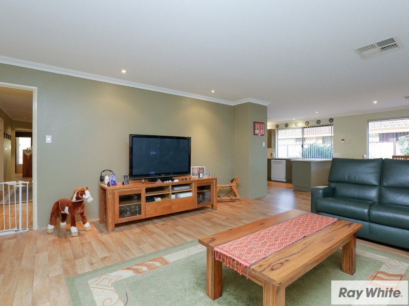 36 Woodside Loop, Beckenham WA 6107