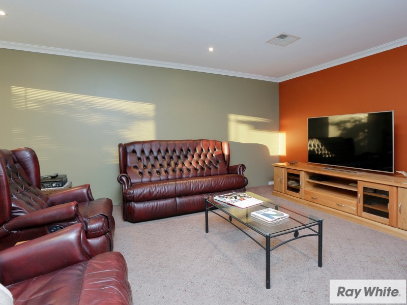 36 Woodside Loop, Beckenham WA 6107