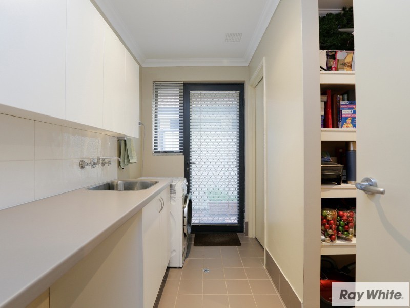 36 Woodside Loop, Beckenham WA 6107