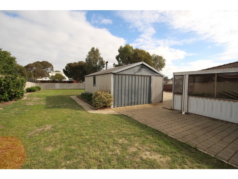 21 Streatham Street, Beckenham WA 6107