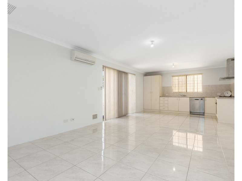 9/16 Andrea Way, Queens Park WA 6107