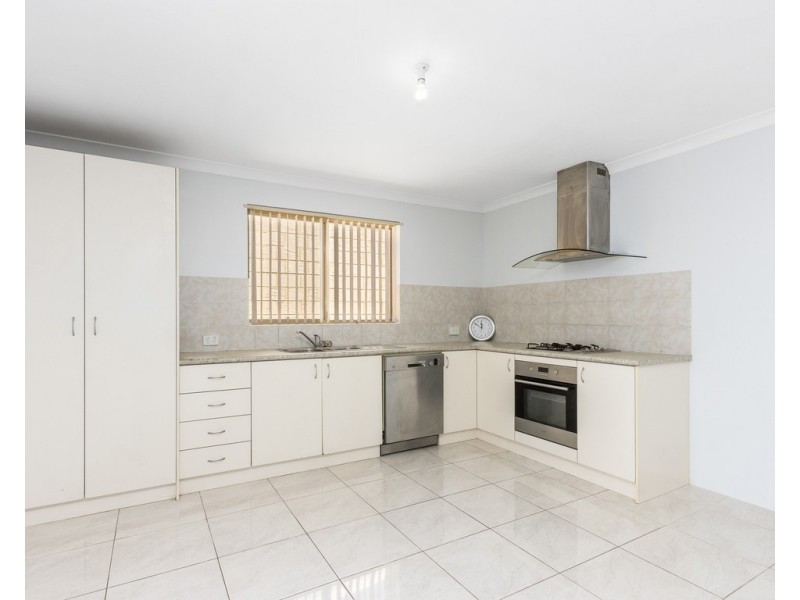 9/16 Andrea Way, Queens Park WA 6107