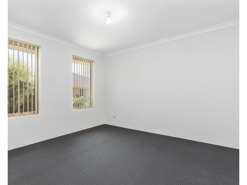 9/16 Andrea Way, Queens Park WA 6107